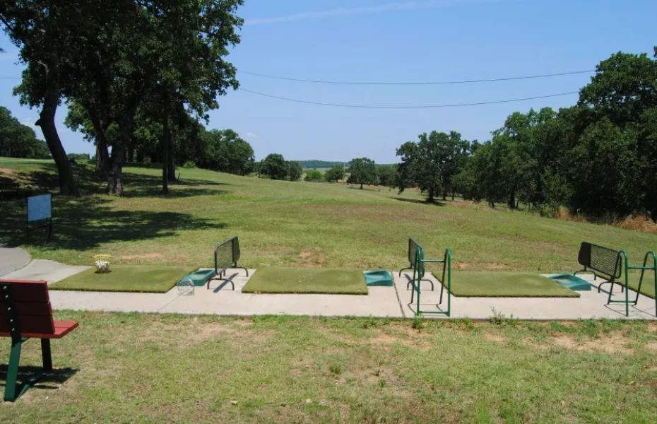 Top O' The Lake CC: Driving range