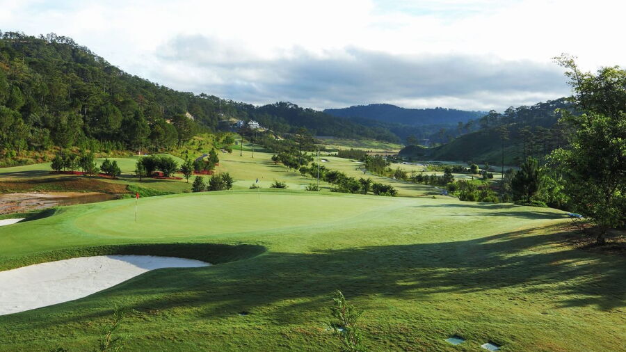 Sacom Tuyen Lam GC & Resort