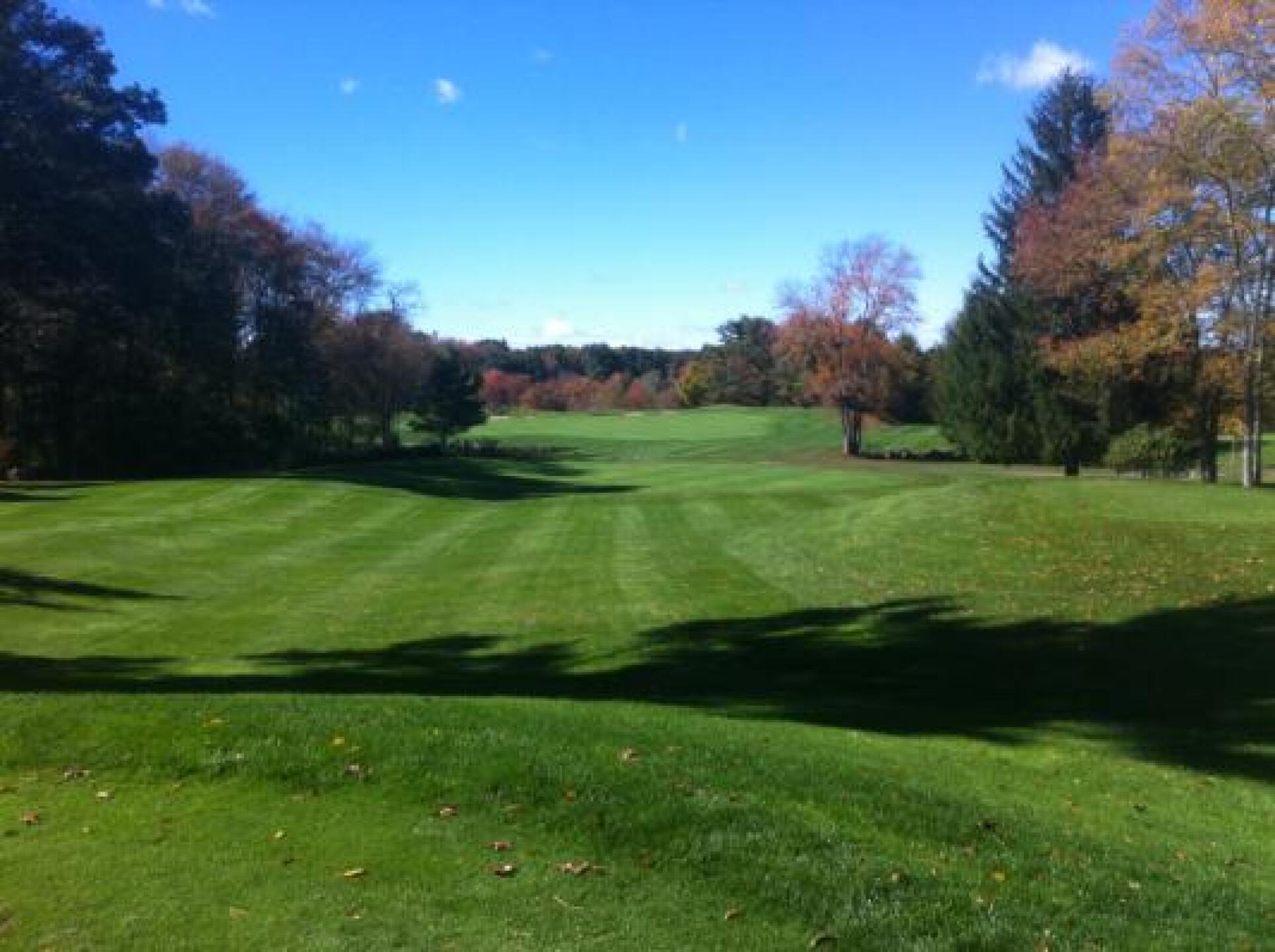 Great Fall Round at Wentworth Hills. (Photo submitted by Dekes421 on 10/12/2012)