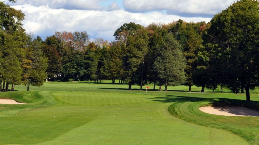 Shuttle Meadow CC: #16