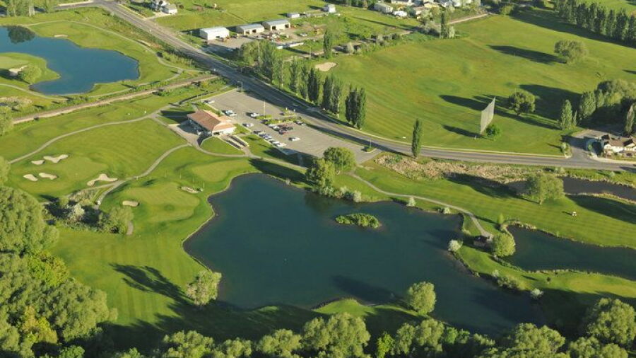 Logan River GC: clubhouse
