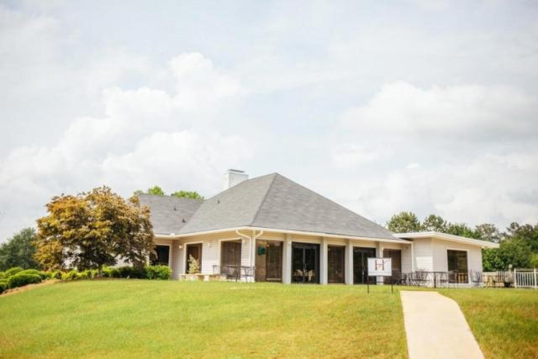 Clubhouse (Photo submitted by JeffCarpenter on 07/14/2017)