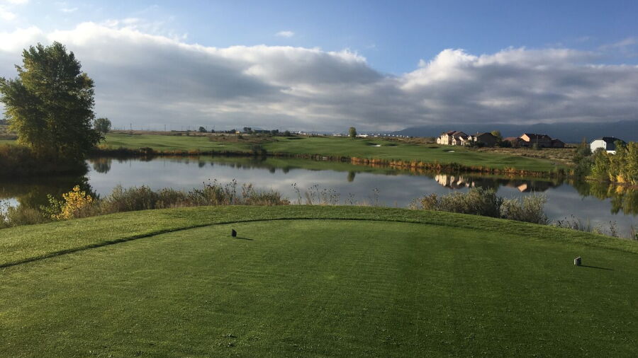 Sumo Golf Village