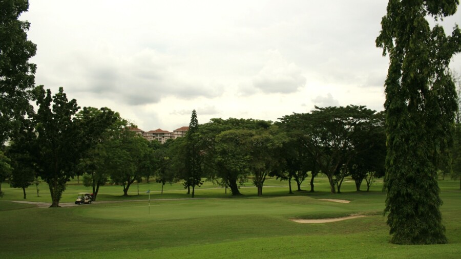 Bunga Raya course at Saujana Golf & C.C. - hole 1