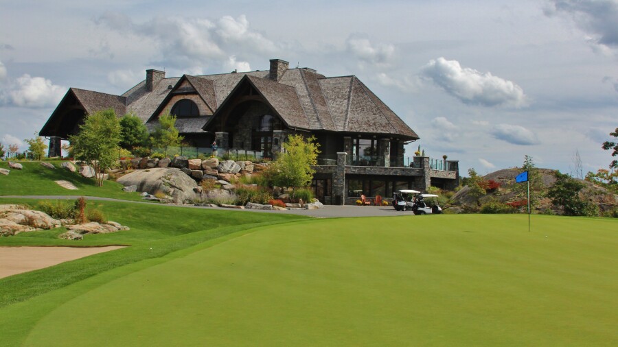 Muskoka Bay Club golf course - hole 18
