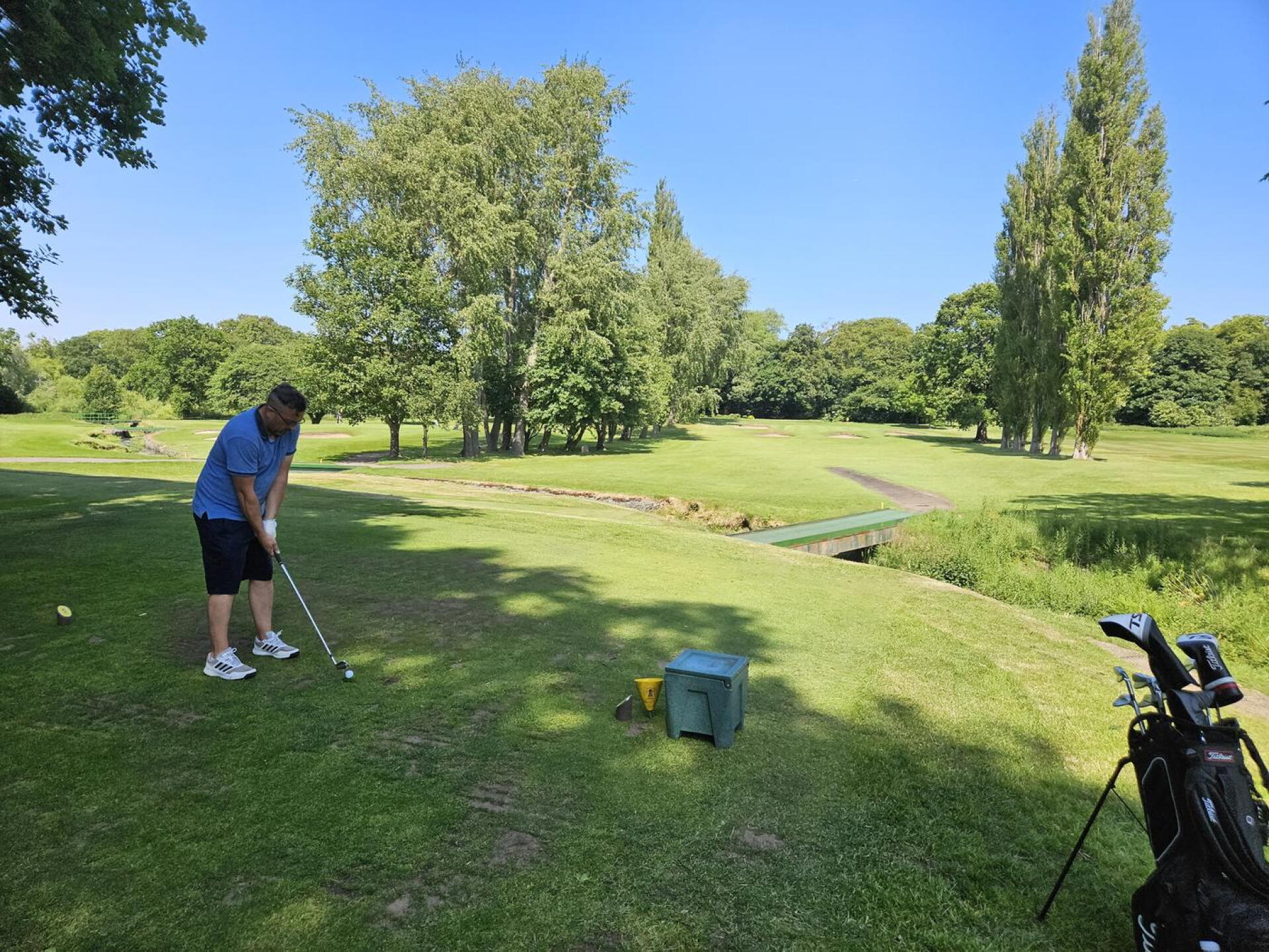 My golf mate at par-3 (Photo submitted by omFtoFkUHUA3JEUgdzFd on 06/21/2025)