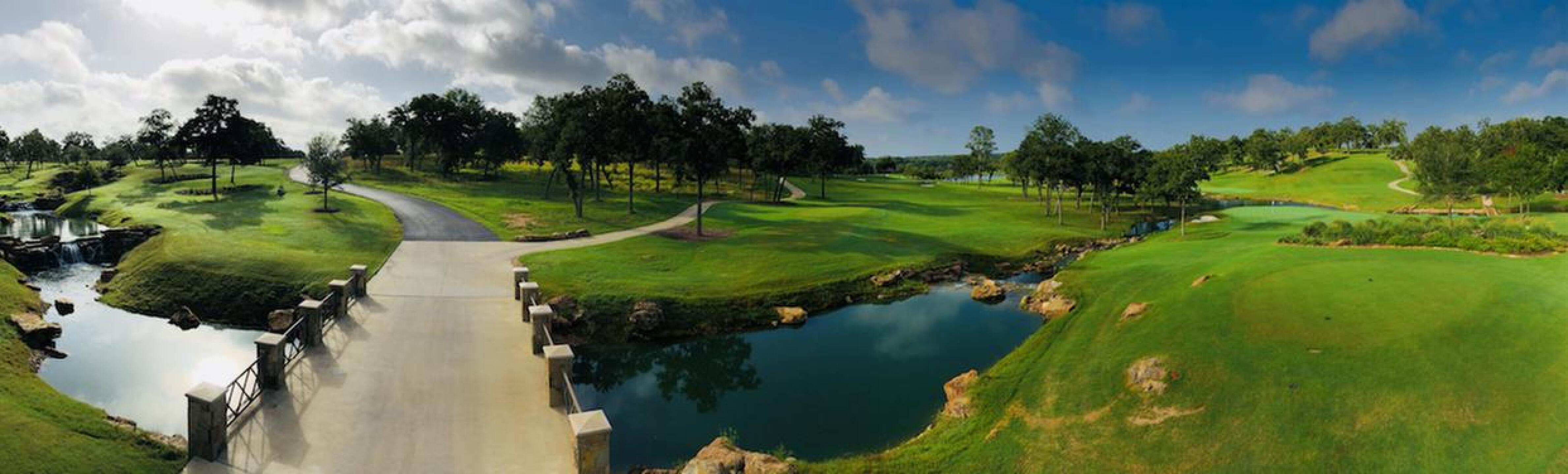 Views for days... (Photo submitted by FmpFX7IMeDeTmwriRXsE on 10/18/2018)