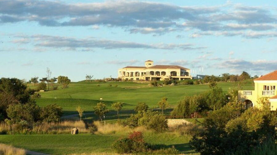 Blue Valley Golf & Country Estate: Clubhouse