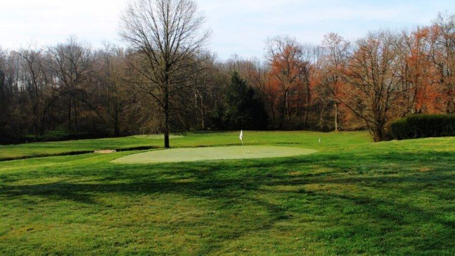 Rolling Acres GC: #9