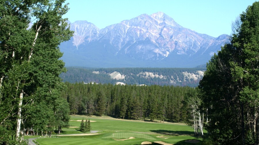 Fairmont Jasper Park Lodge Golf Course - hole 9