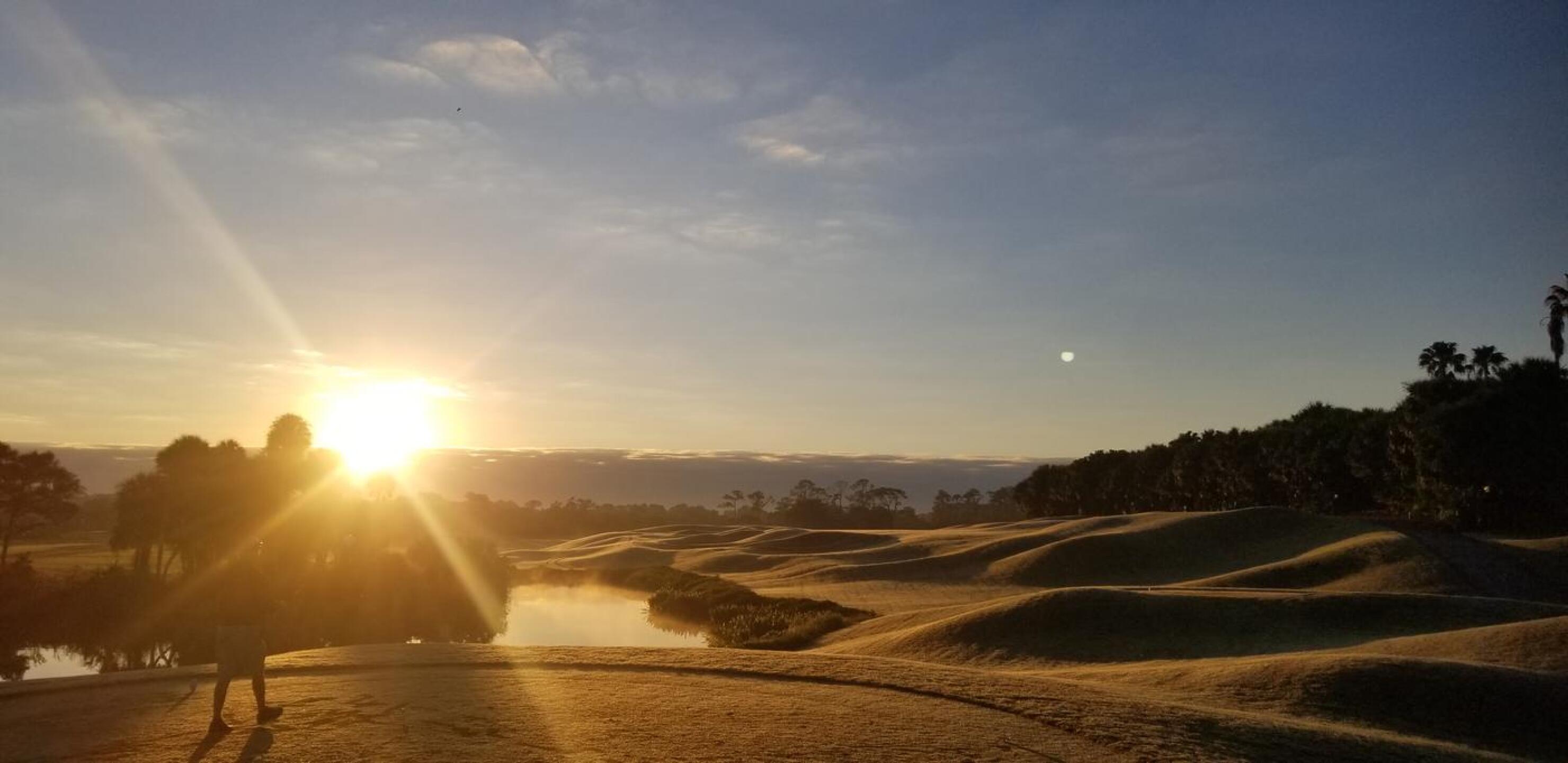 First tee on the Oaks course at 730 am. (Photo submitted by endredezso on 12/13/2020)