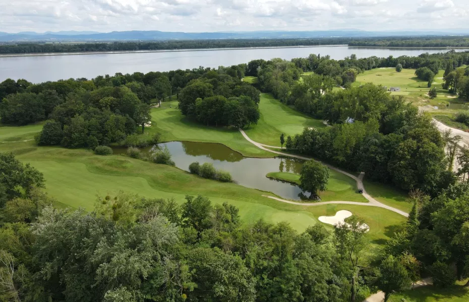 Le Kempferhof GC: Aerial