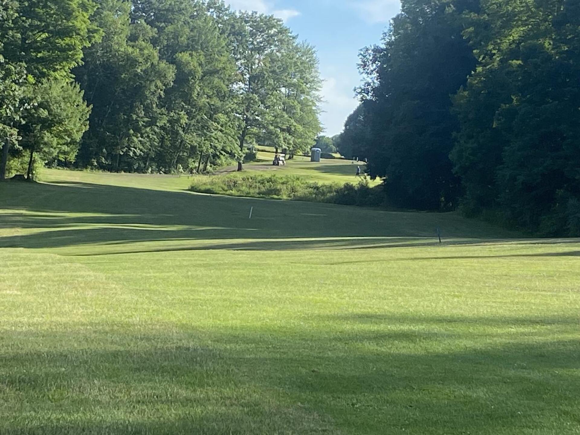 Dry fairways, tight back 9 (Photo submitted by u183373765 on 07/05/2025)