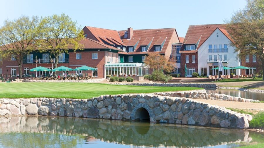 Golf Hotel Hof Treudelberg: Clubhouse