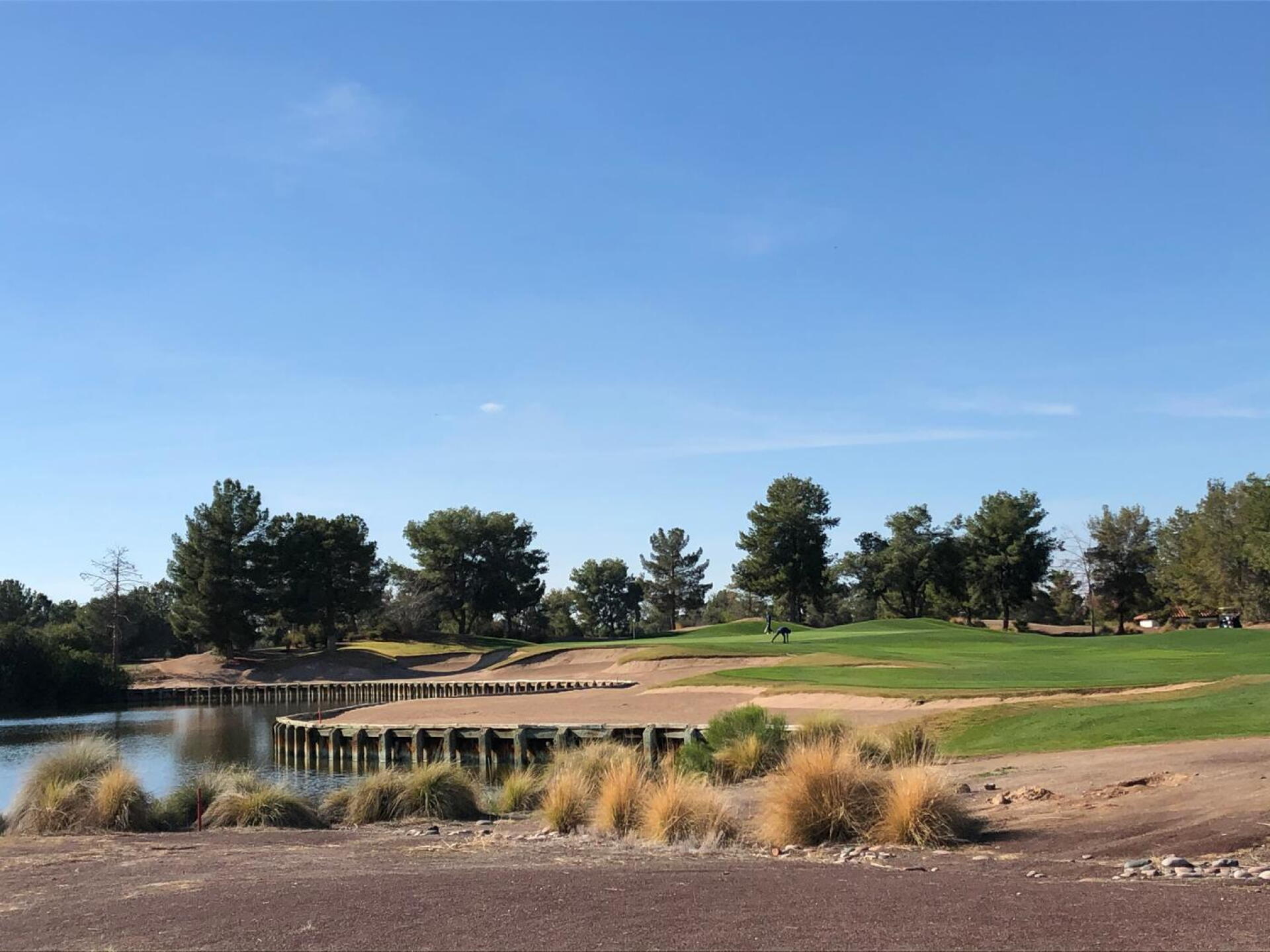 Tricky par 3.   Don’t pull it lol. (Photo submitted by u705588131 on 07/07/2020)