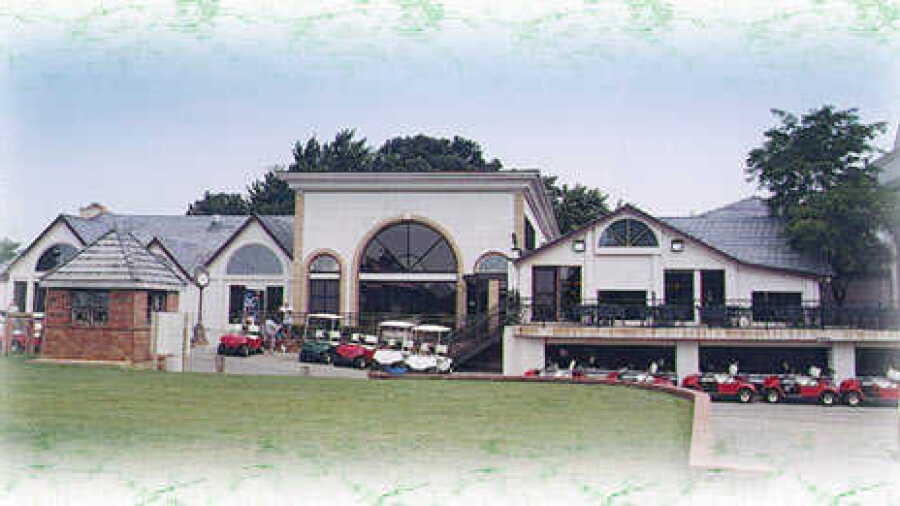 Hickory Hills CC: Clubhouse