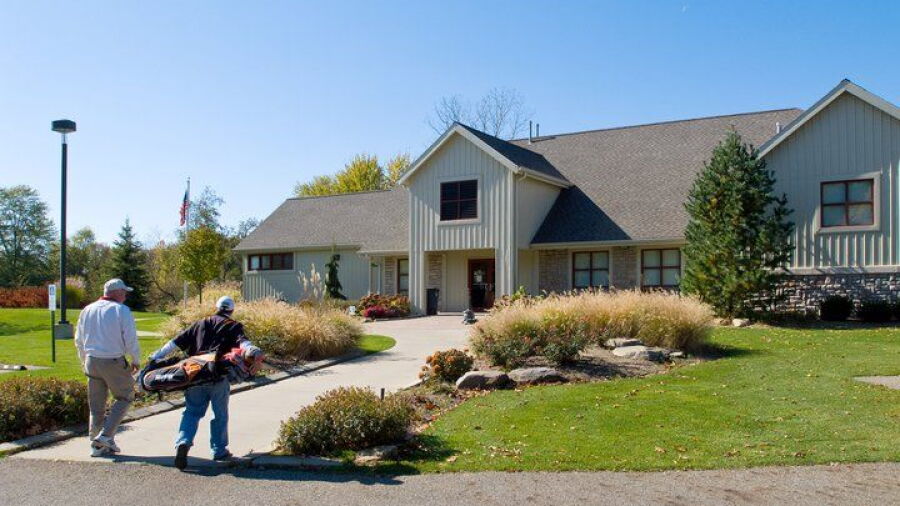 Mud Run GC: clubhouse