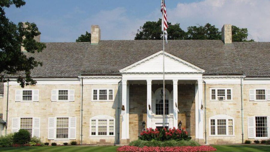 Country Club: clubhouse