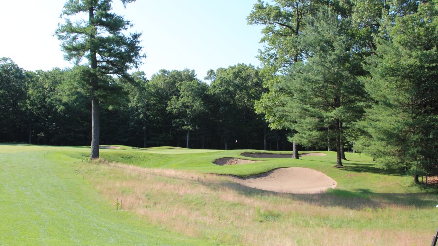 Pilgrim's Run Golf Club - hole 1
