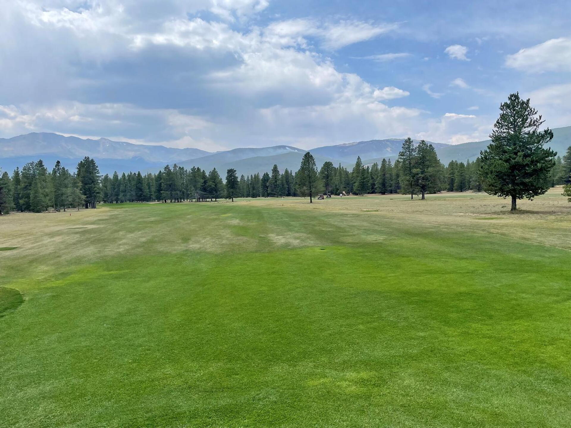 Tee box on No. 6 at Massive Mountain (Photo submitted by CharlesEmerson on 08/11/2026)