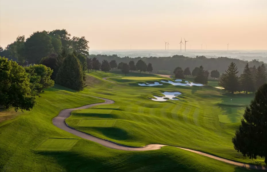 The Hawk Niagara Falls GC