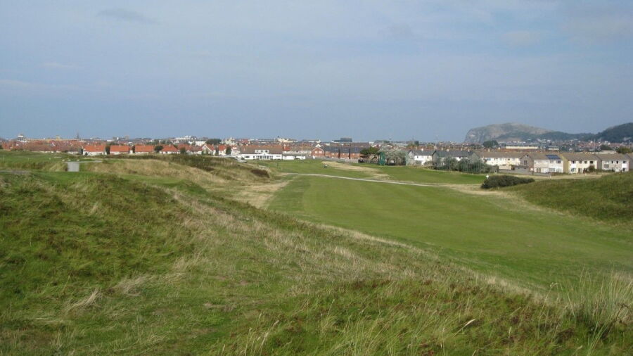 1st hole at North Wales