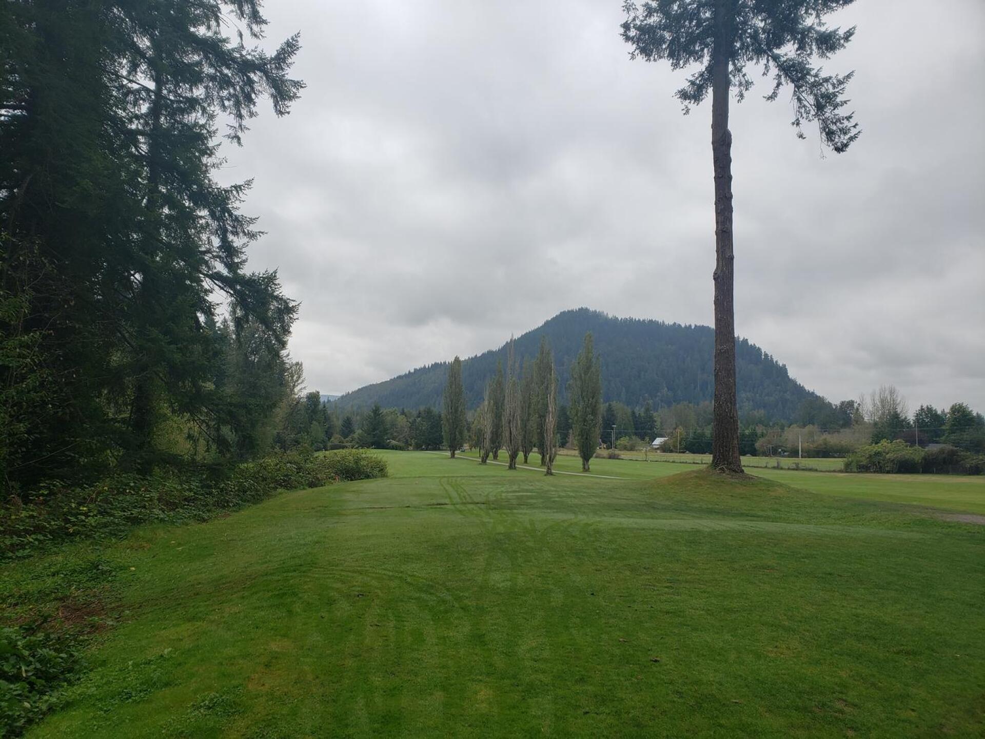 Beautiful view of Mt. Peak (Photo submitted by soundertillidie on 10/04/2020)