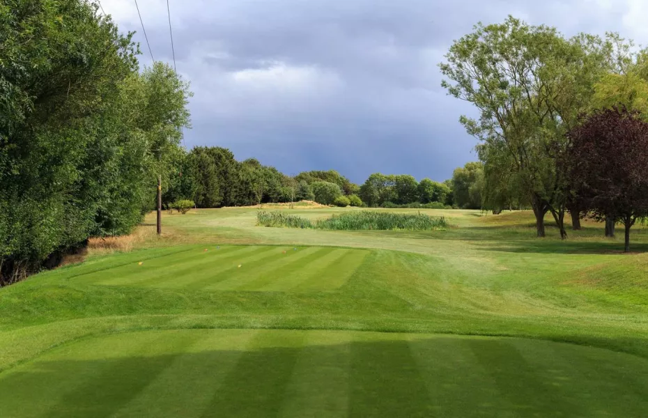 Aspley Guise & Woburn Sands GC: #6