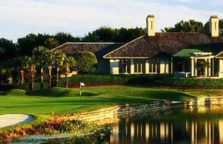 Old Marsh GC: Clubhouse