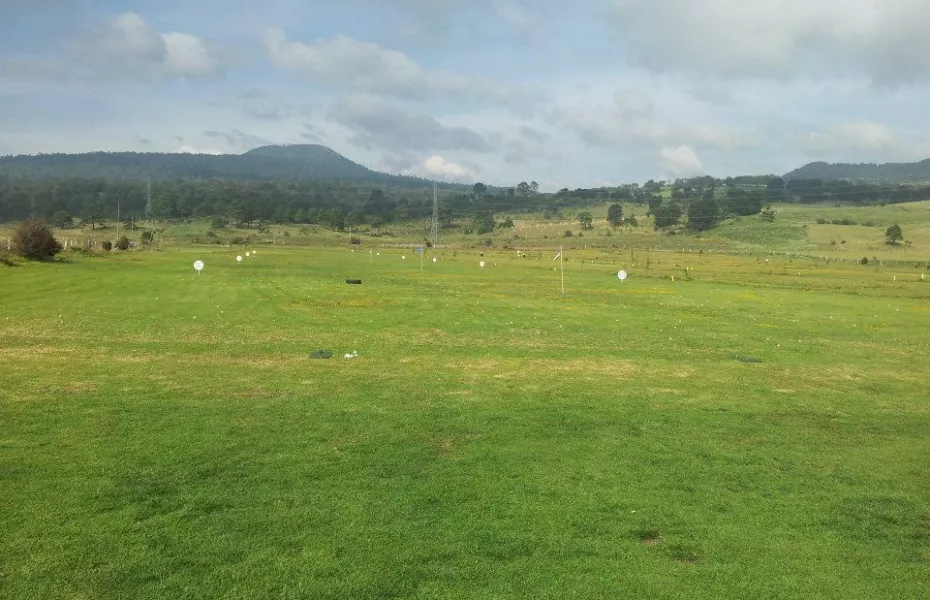 Parres GC: Driving range
