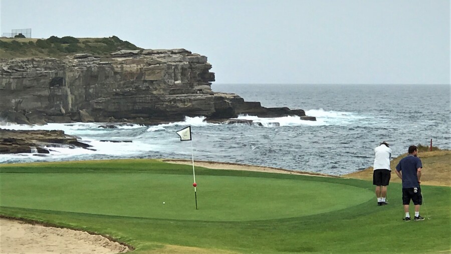 The Coast Golf Club - hole 3