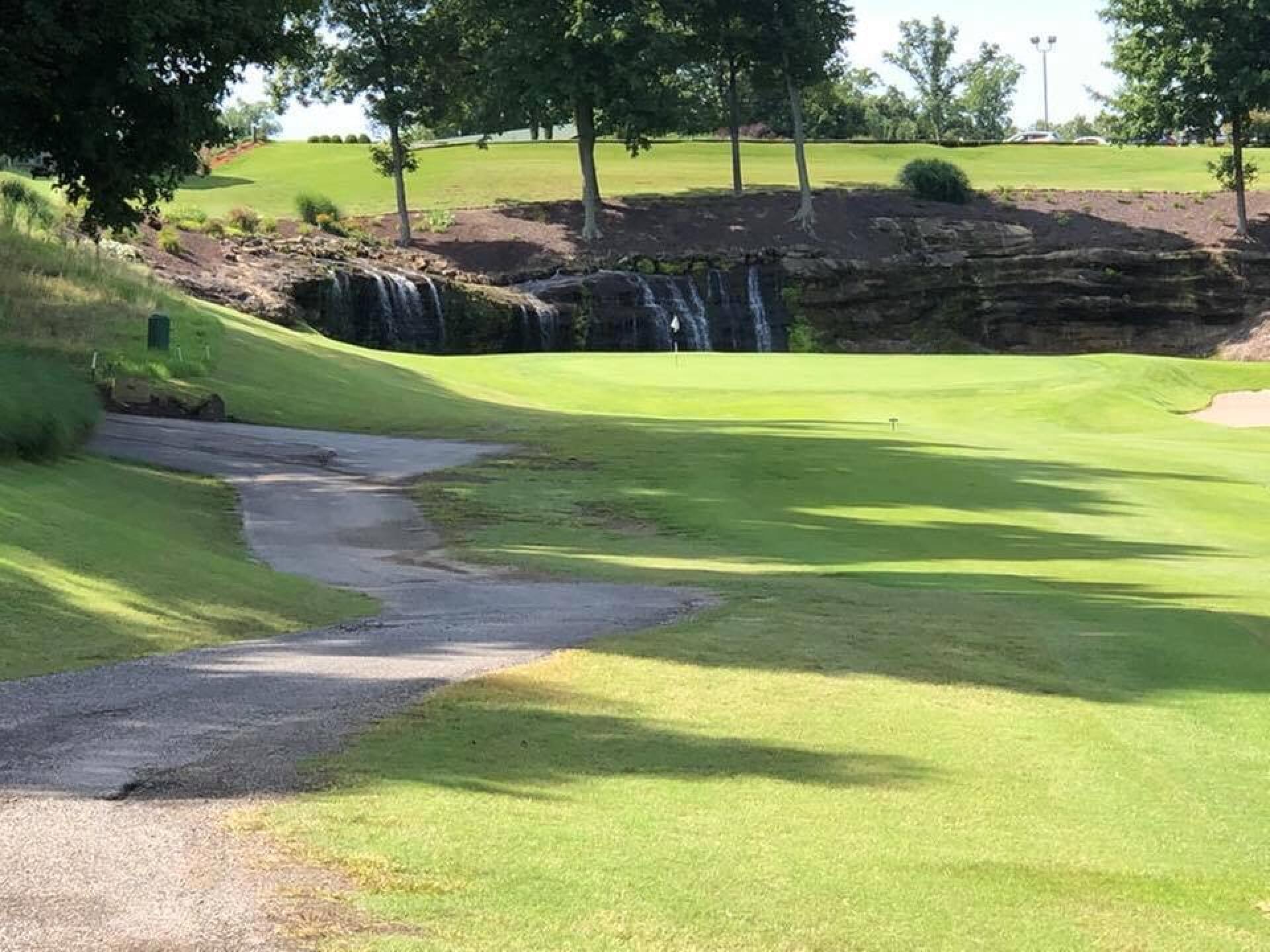 18 Approach (Photo submitted by DrOldSchool on 07/29/2018)