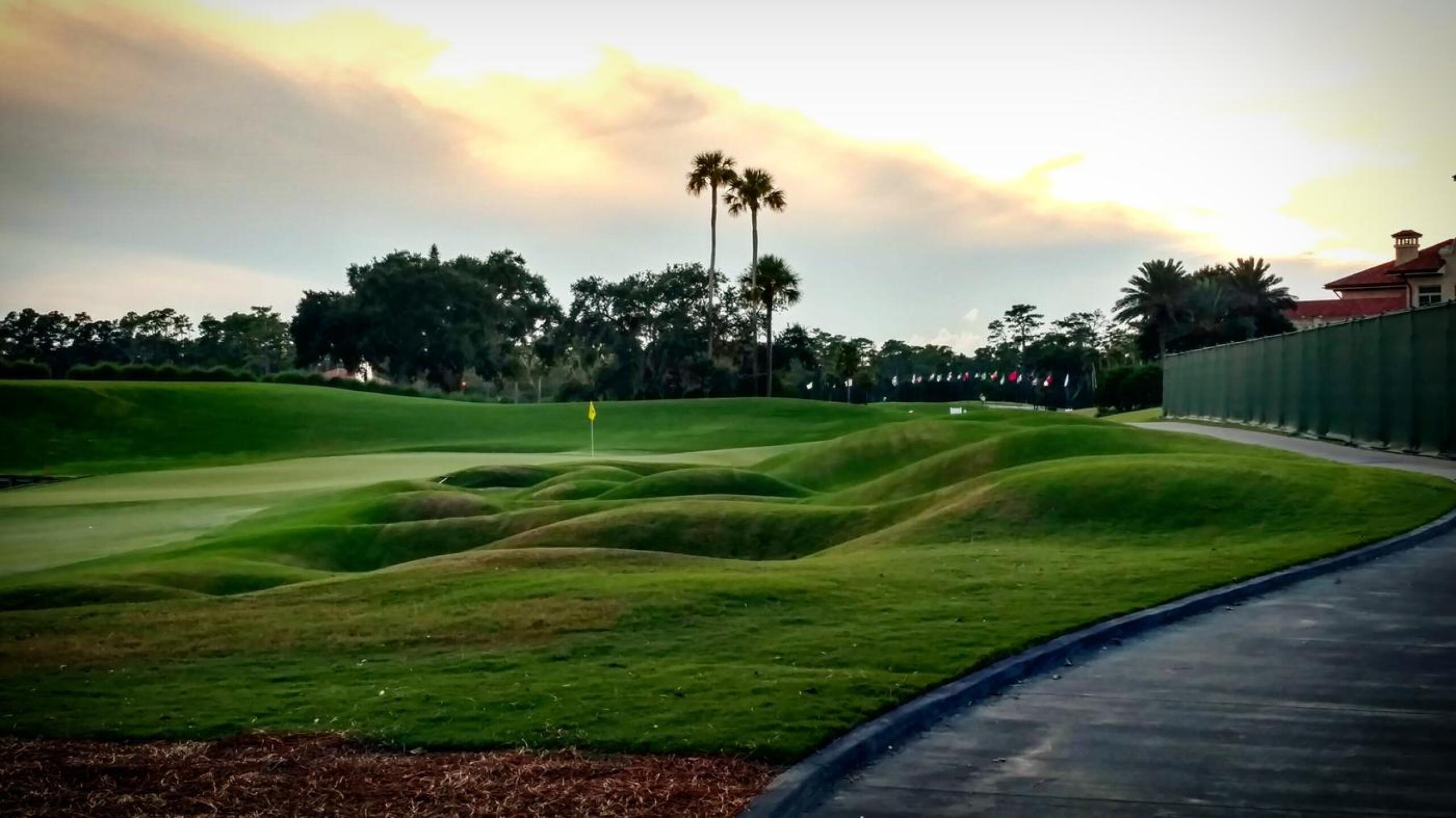 The par-5 18th at sunset is a beautiful sight. (Photo submitted by Back9Ben on 09/02/2018)