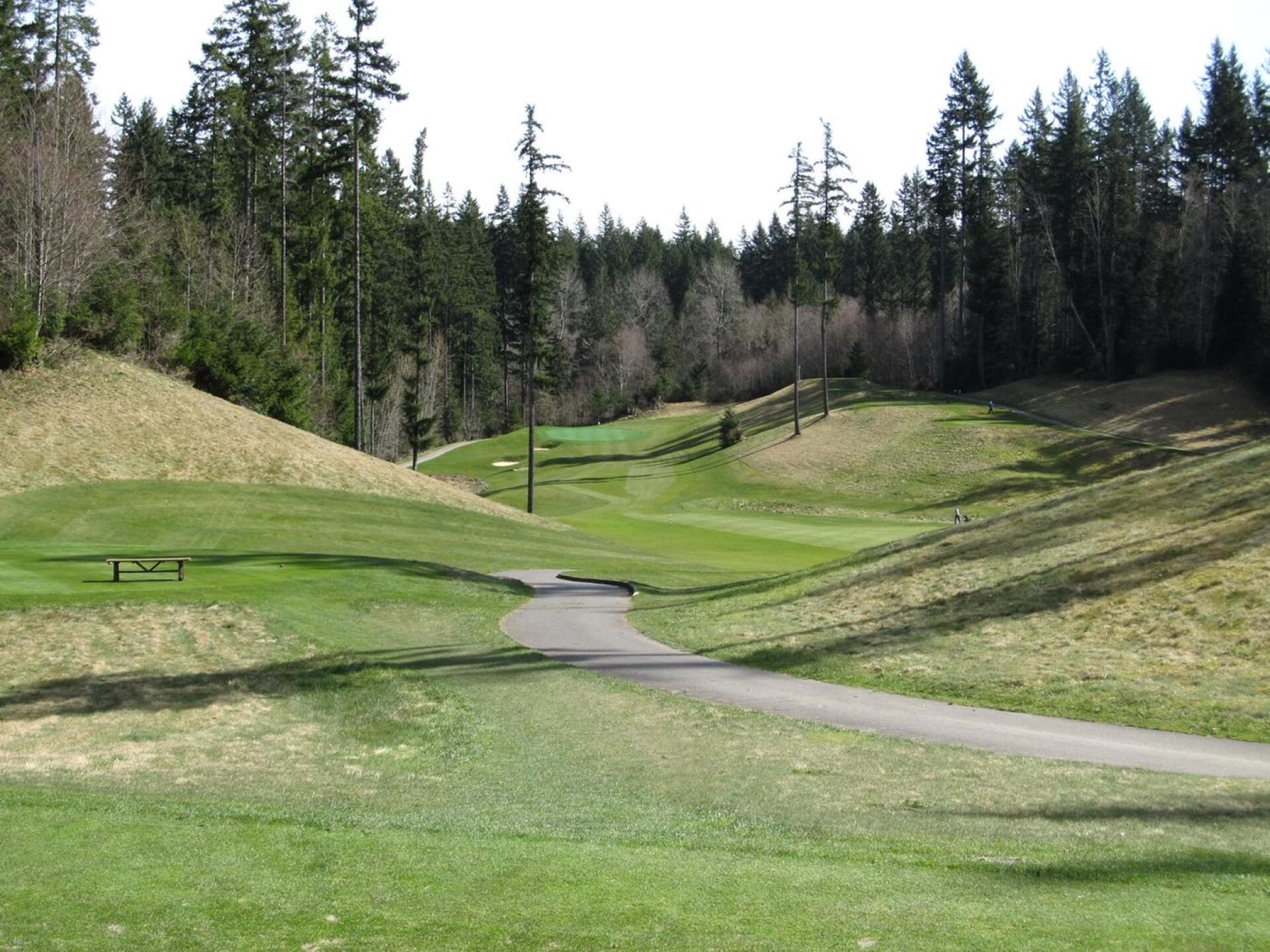 Gold Mountain, Olympic Course, Hole 17, Par 4, 467 yds (Photo submitted by DYakimec on 05/23/2017)