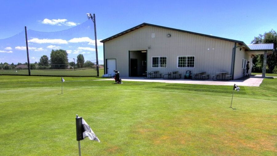 Willow Lake Golf Center & Driving Range