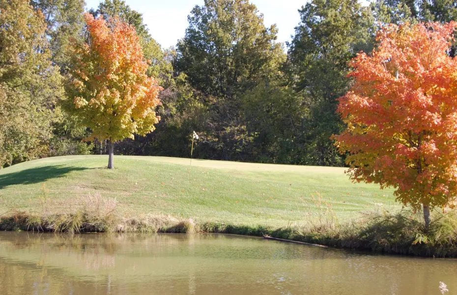 Par 3 at Governors Run GCC