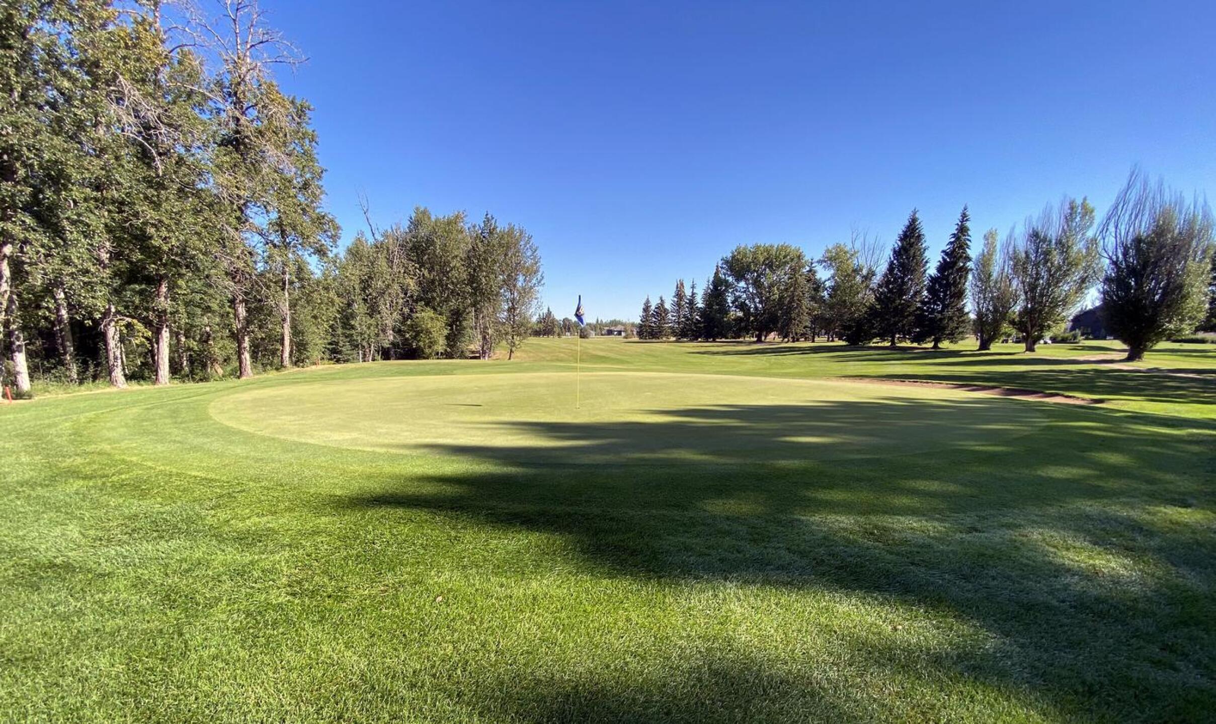 Westlock GC, Hole 10, Par 5, 520 yds (Photo submitted by DYakimec on 08/29/2022)