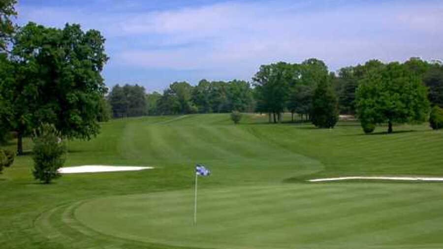 West at Andrews AFB GC: #18