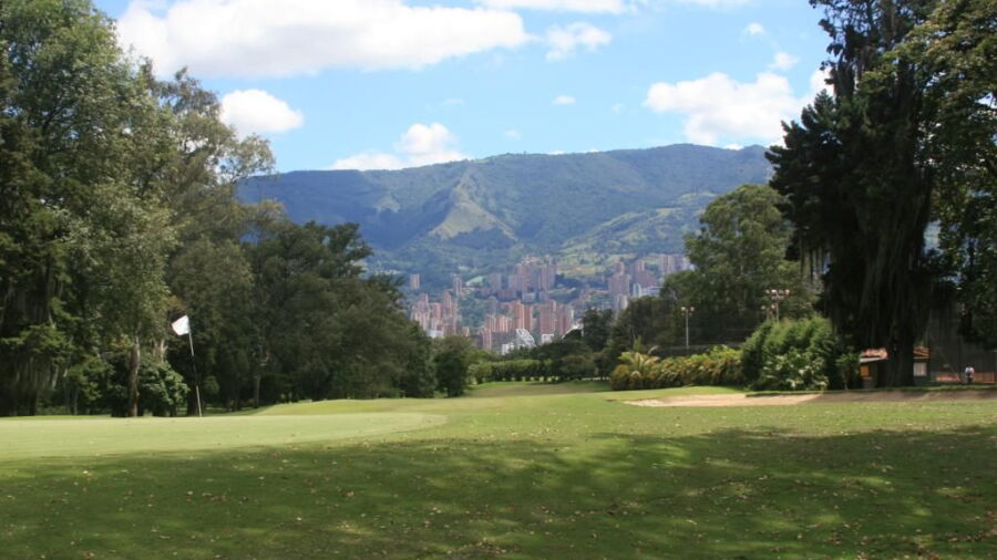 El Rodeo Sports Club - Rodeo