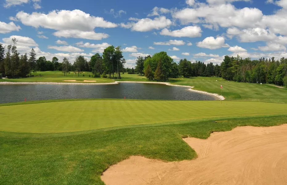 East Nine at Canadian Golf & Country Club: #5