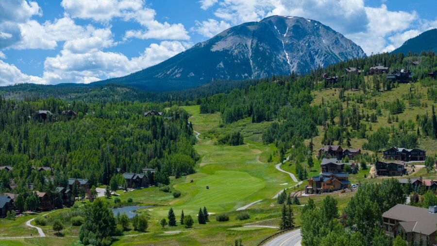 The Raven Golf Club at Three Peaks