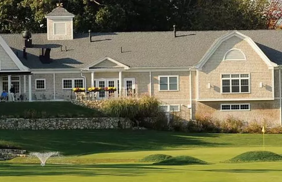 Long Meadow GC: Clubhouse, #9