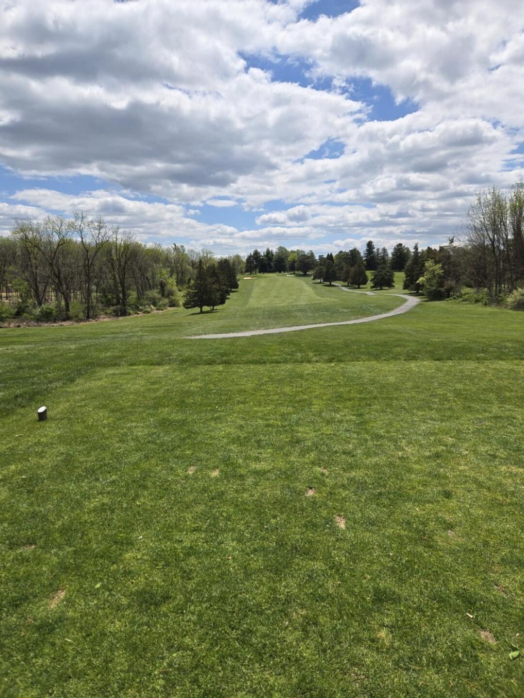 11th holde from tee box (Photo submitted by Eg94pGhY2rV4henMrc1h on 05/04/2026)