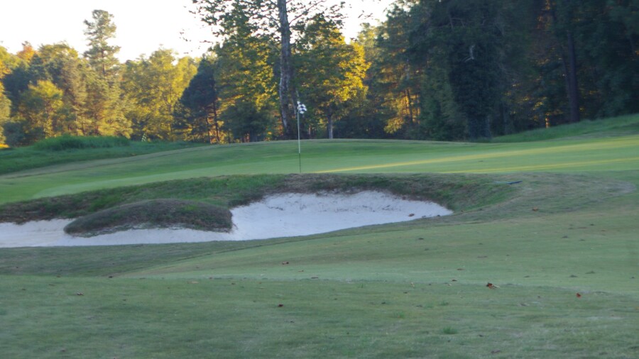 Hunting Hawk Golf Club - hole 1