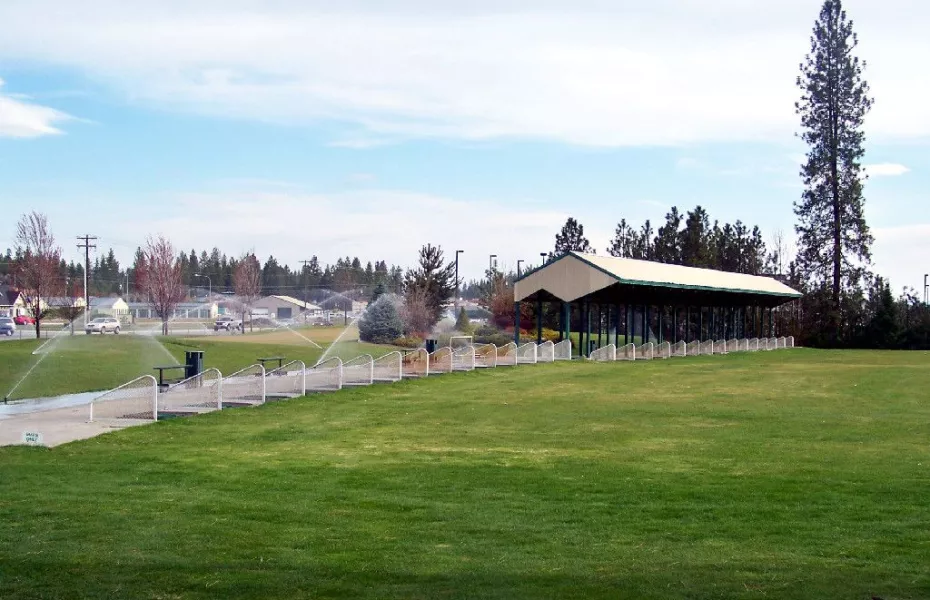 Pine Acres Par 3 GC: Driving range