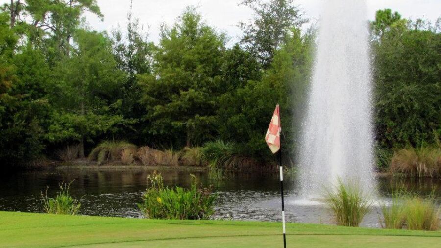 Palm Cove Golf & Yacht Club