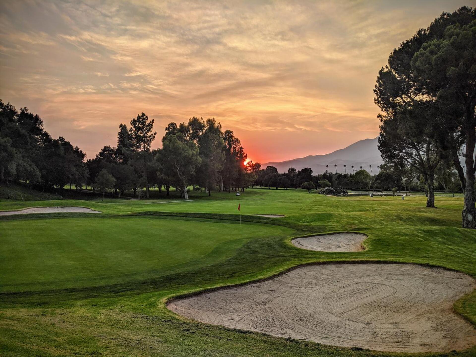 18th green at sunset - Elkins Ranch (Photo submitted by runningpie on 08/19/2020)