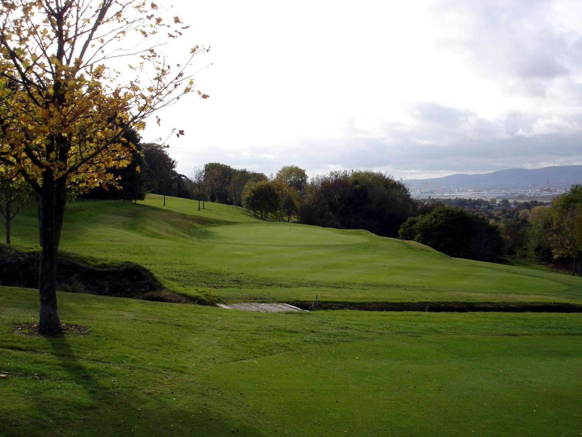 Holywood GC, Hole 13, Valley, Par 4, 405 yds (Photo submitted by DYakimec on 03/04/2016)