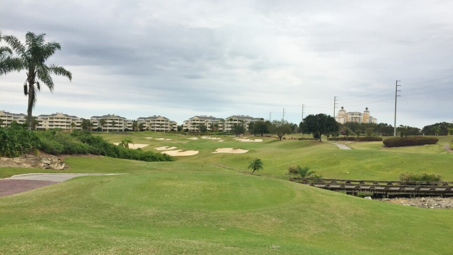 Reunion Resort - Watson course - bunkers and villas 