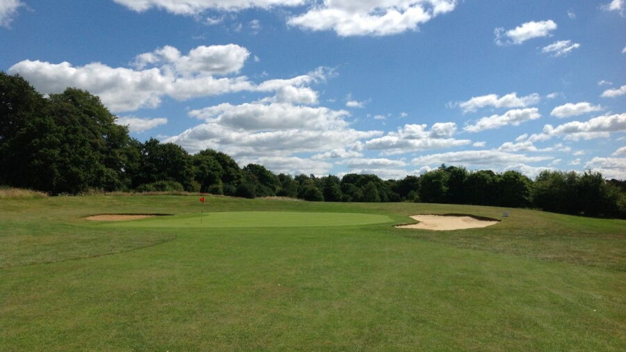 8th green at Hurtmore